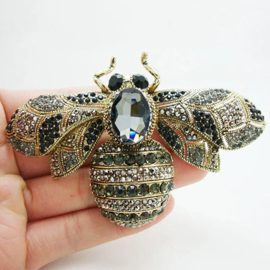Midnight Queen, Made for the woman who doesn’t follow light, she creates it.