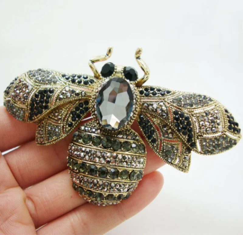 Midnight Queen, Made for the woman who doesn’t follow light, she creates it.